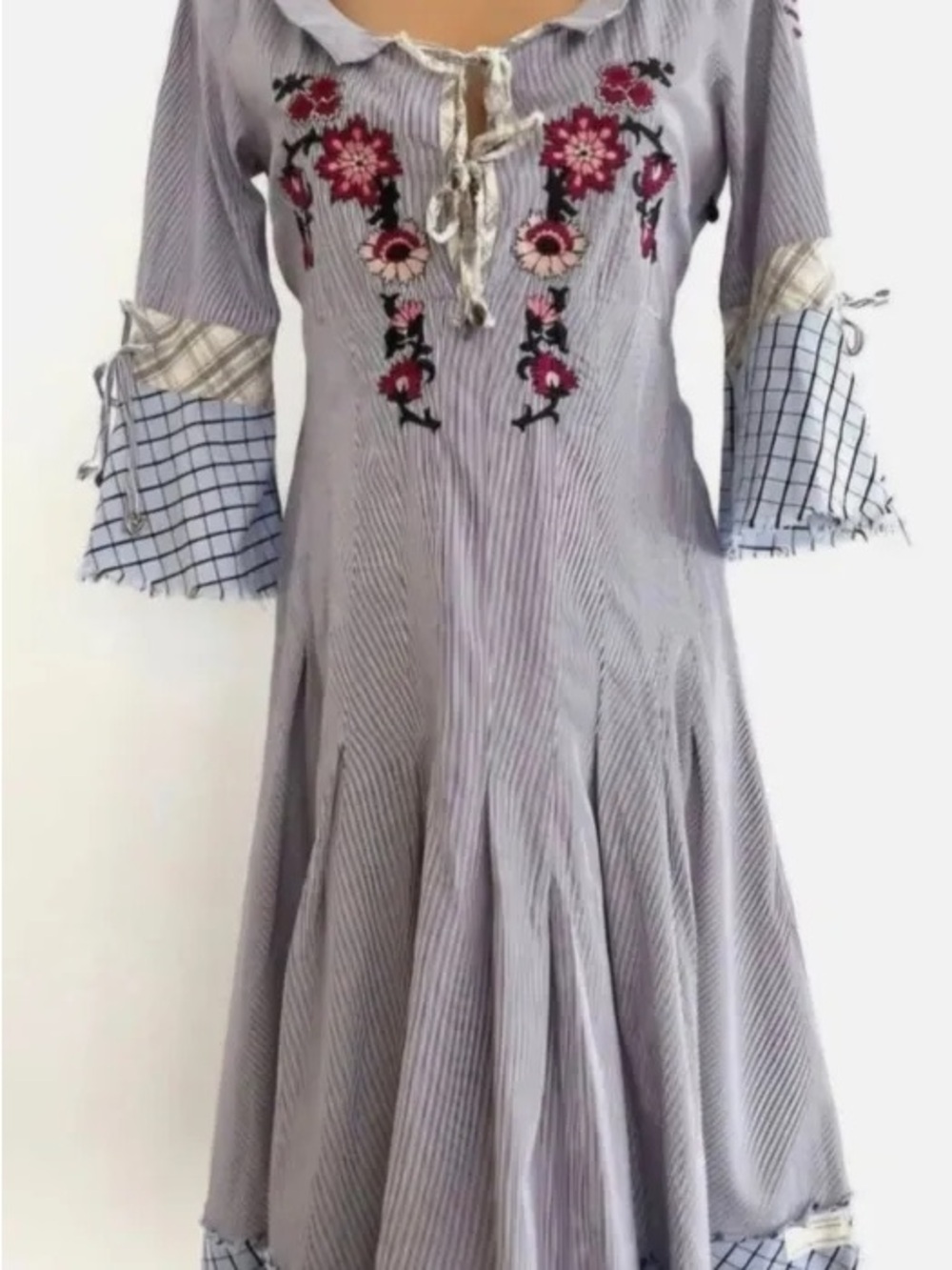 Odd Molly Anthropologie Embroidered Dress Size 2!